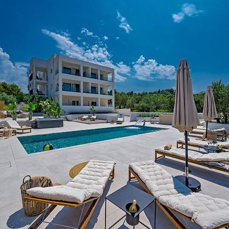 Luxury Villa Del Sogno With Pool, Jacuzzi, Parking Okrug Gornji Exterior photo