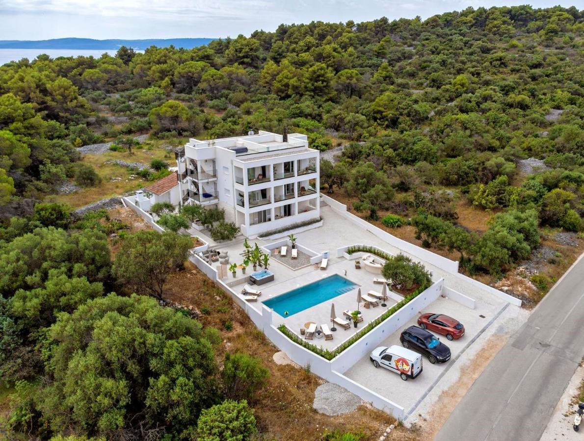 Luxury Villa Del Sogno With Pool, Jacuzzi, Parking Okrug Gornji Exterior photo