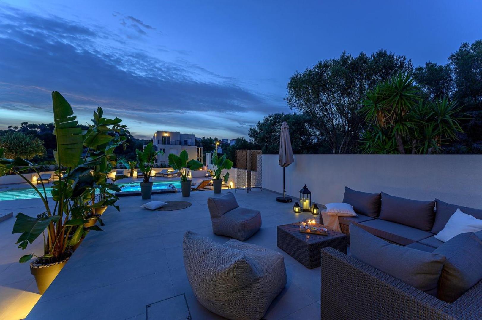 Luxury Villa Del Sogno With Pool, Jacuzzi, Parking Okrug Gornji Exterior photo