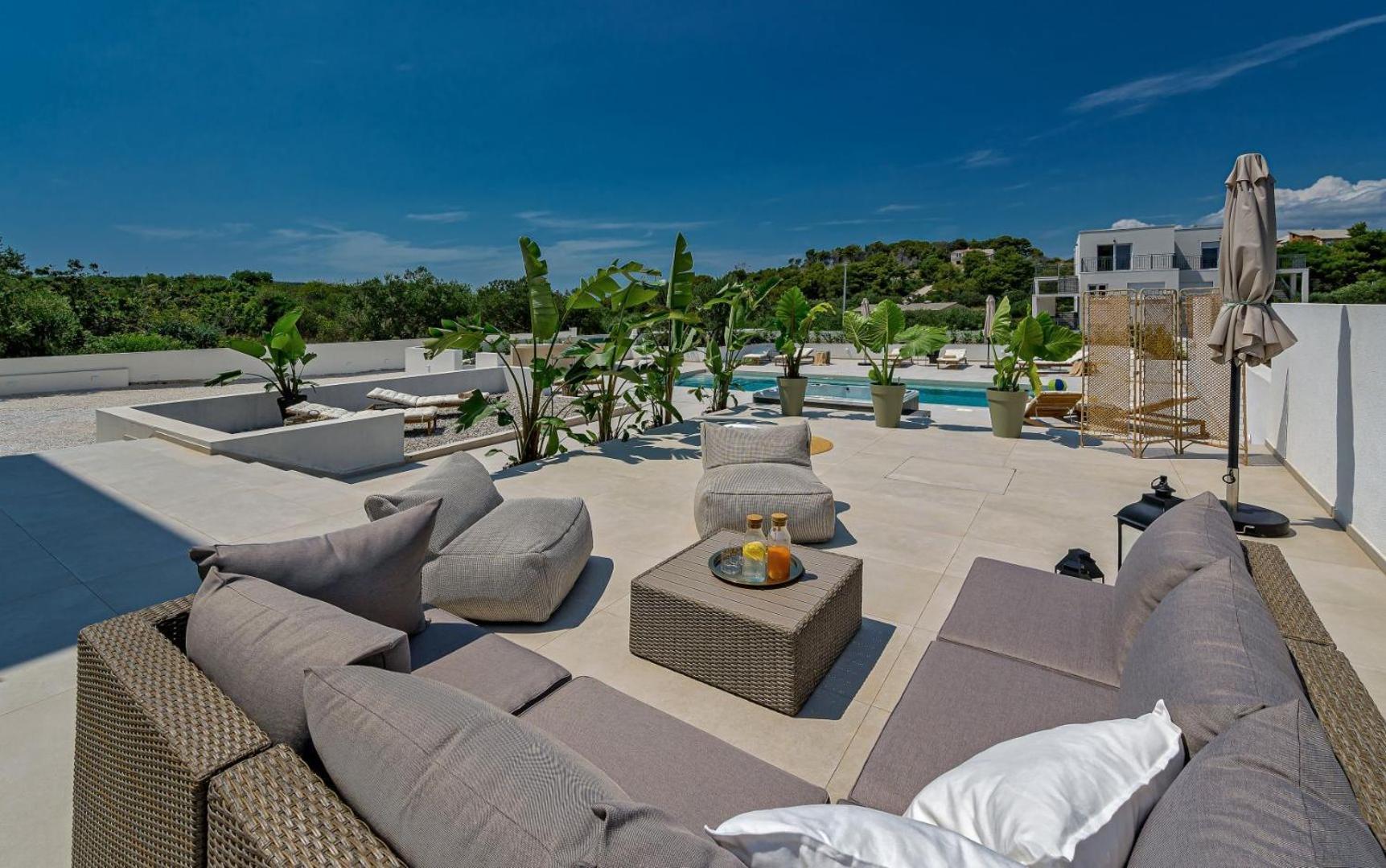Luxury Villa Del Sogno With Pool, Jacuzzi, Parking Okrug Gornji Exterior photo
